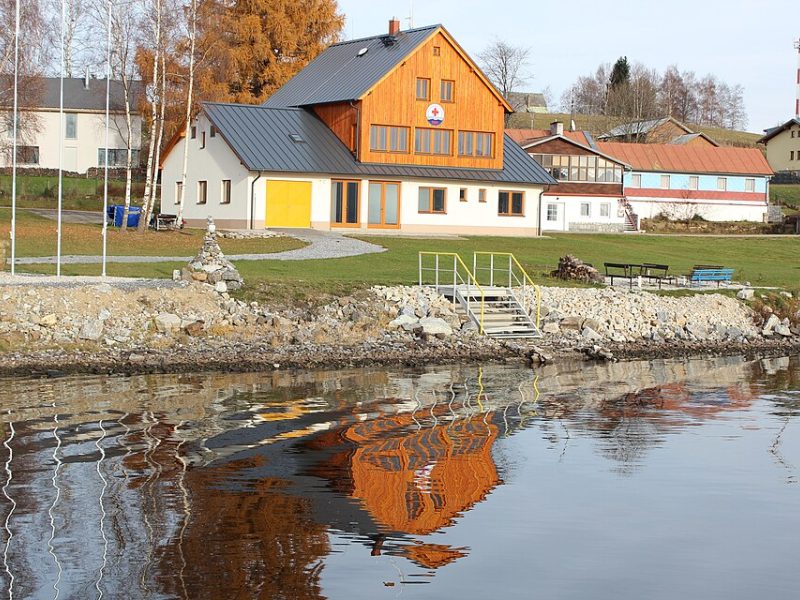 Dolní Vltavice: Fähre, Hafen und ein kleiner Ausflug aufs Lipno