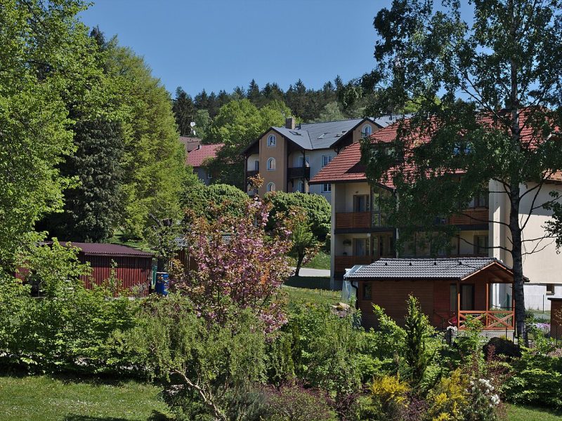 Adventure Golf Lipno: 18 abwechslungsreiche Bahnen im Garten