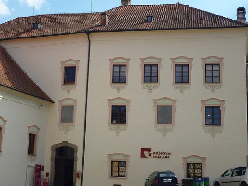 Postmuseum Vyšší Brod: Postkutschen, Briefmarken und Morsezeichen