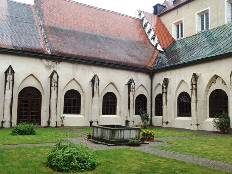 Kloster Zlatá Koruna: Gotische Stille an der Moldau