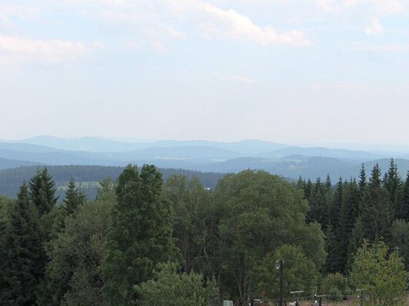 Bučina: Verschwundenes Dorf mit Alpenblick an der Grenze