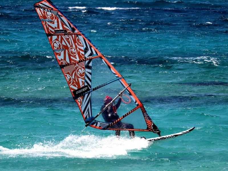 Windsurfen am Lipno: Kurse und Verleih in Černá v Pošumaví