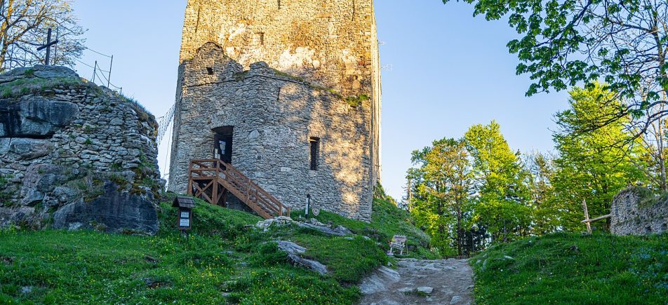 Vítkův Hrádek: Burgruine mit dem schönsten Lipno-Panorama