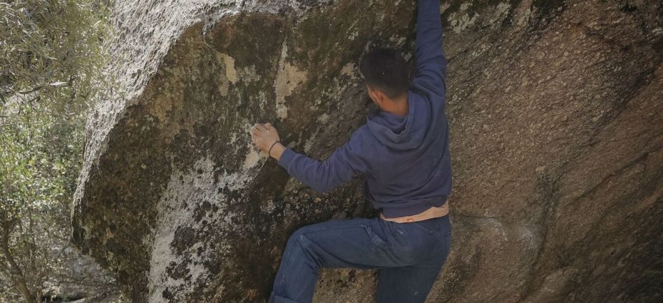 Bouldern in Loučovice: Granitblöcke im Böhmerwald