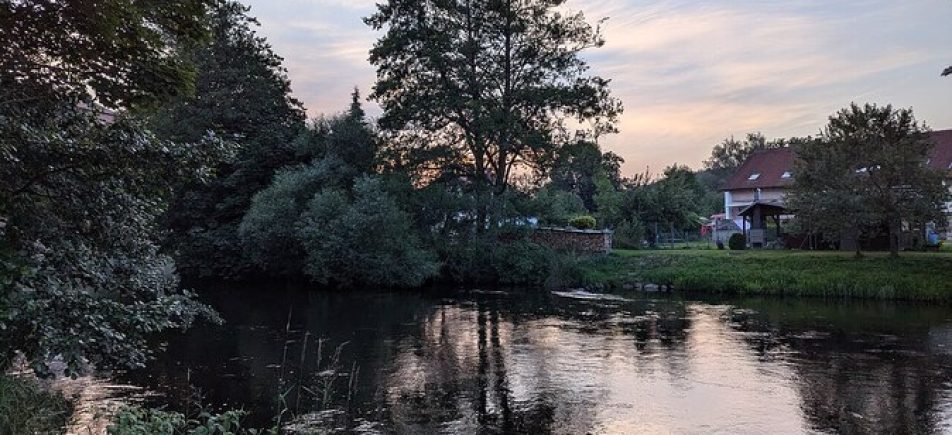 Vyšší Brod zu Fuß: Altstadt, Klostergarten und Moldauufer