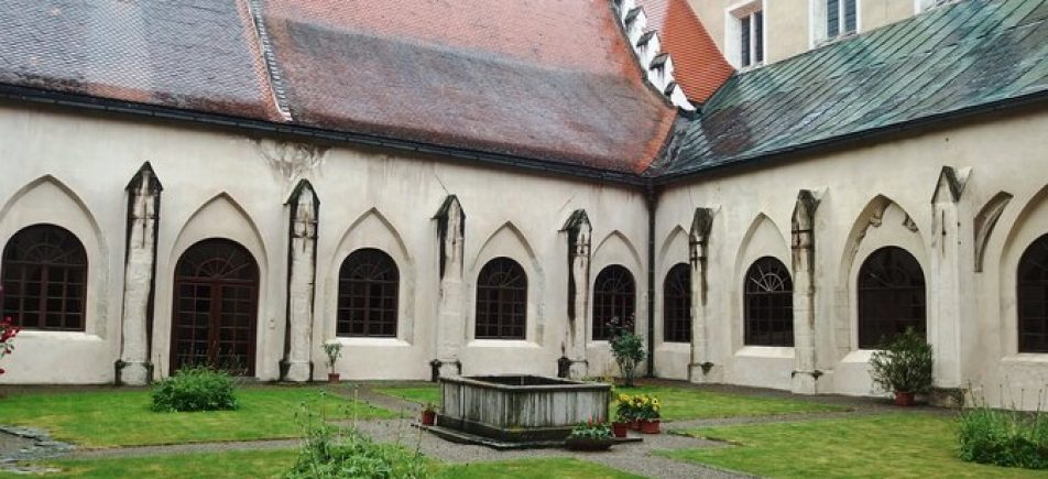 Kloster Zlatá Koruna: Gotische Stille an der Moldau