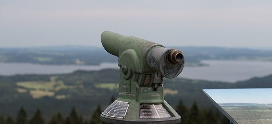 Moldaublick: Aussichtsturm mit Blick über den Lipno-See